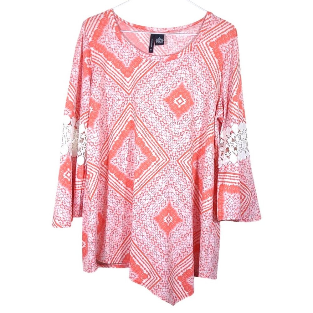 New Directions - Women's Size XL - 3/4 Sleeve Blouse - Peach & White Geometric
